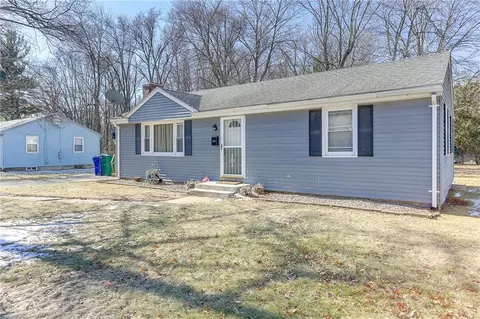 2 Arthur Dr, Bloomfield, CT 06002 photo 1