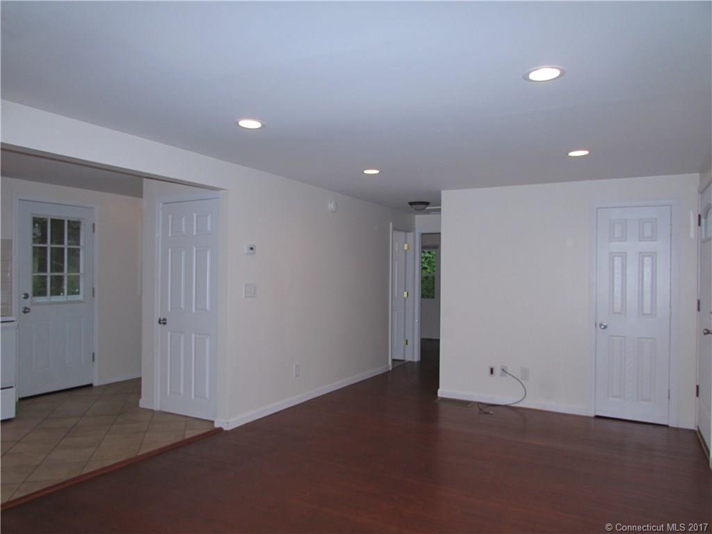 82 Spring St, Torrington, CT 06790 photo 1
