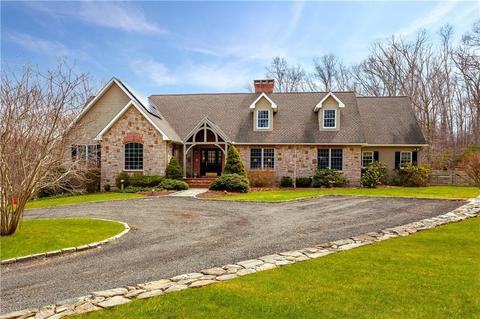 9 Pine Tree, Roxbury, CT 06783 photo 1
