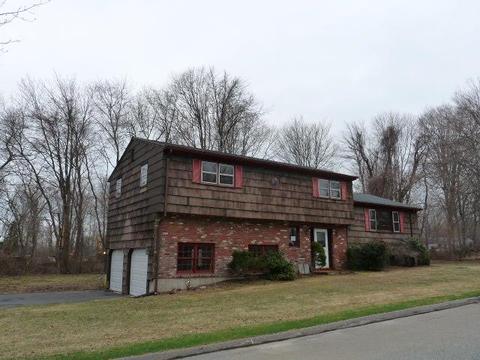 13 Mary Mac Loop, Clinton, CT 06413 photo 1