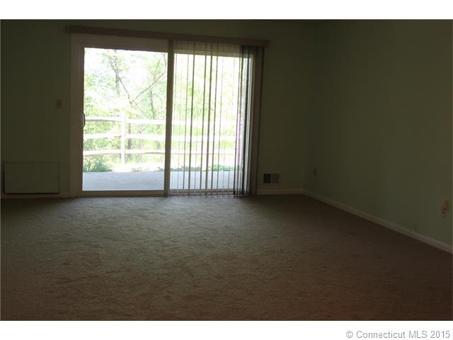 83 Rockledge Loop, Torrington, CT 06790 photo 1