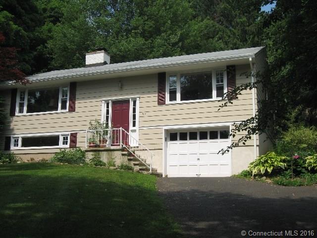 317 Downs Rd, Bethany, CT 06524 photo 1