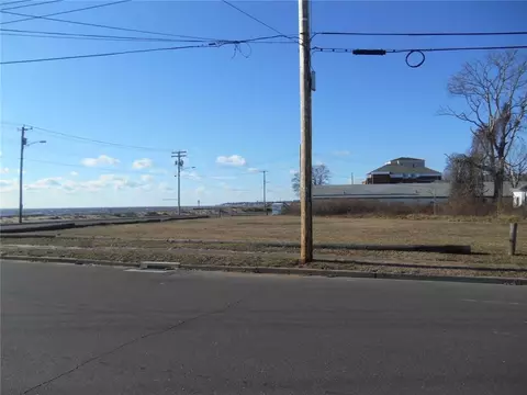 279 Beach St, West Haven, CT 06516