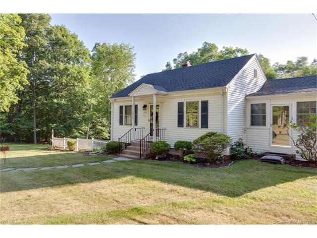 310 Maple Ave, Durham, CT 06422 photo 1