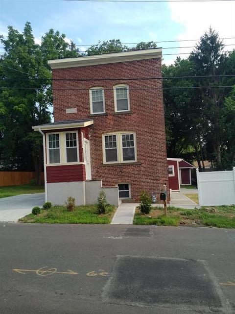 59 Hubbard Rd, Hamden, CT 06518 photo 1