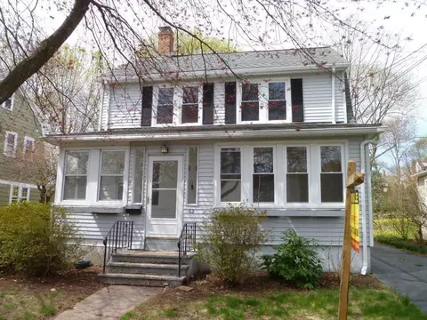 62 Thompson St, Hamden, CT 06518 photo 1