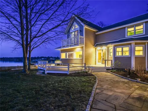 24 Bishops Bay Rd, Niantic, CT 06357 photo 1