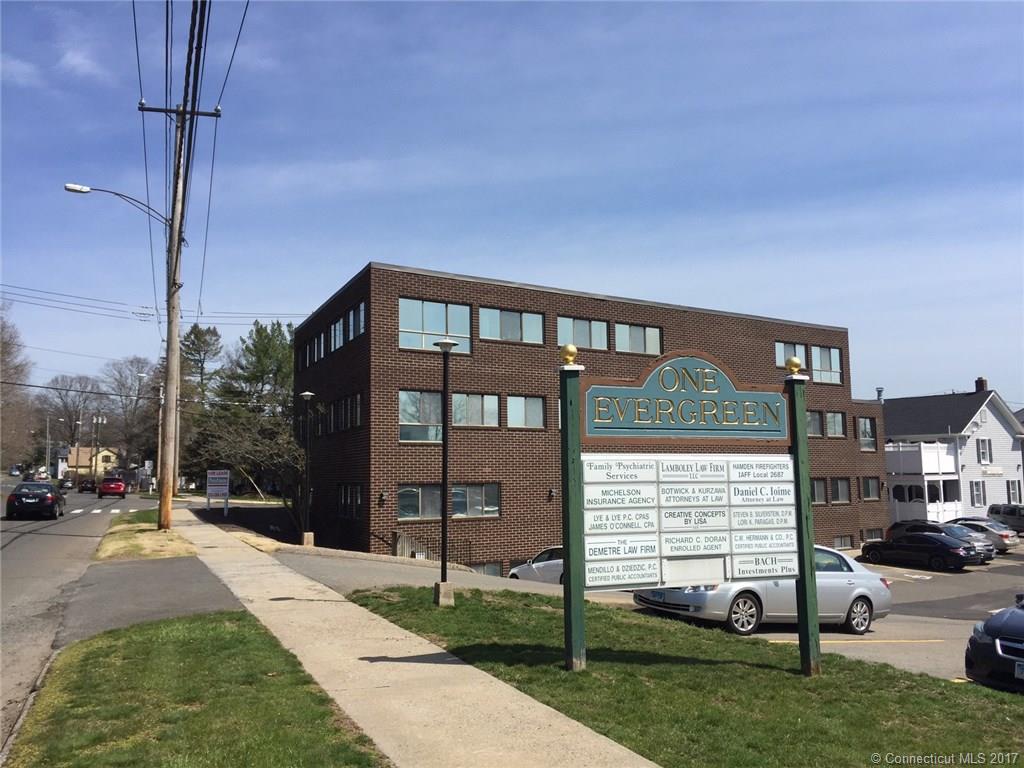 1 Evergreen Ave, Hamden, CT 06518 photo 1