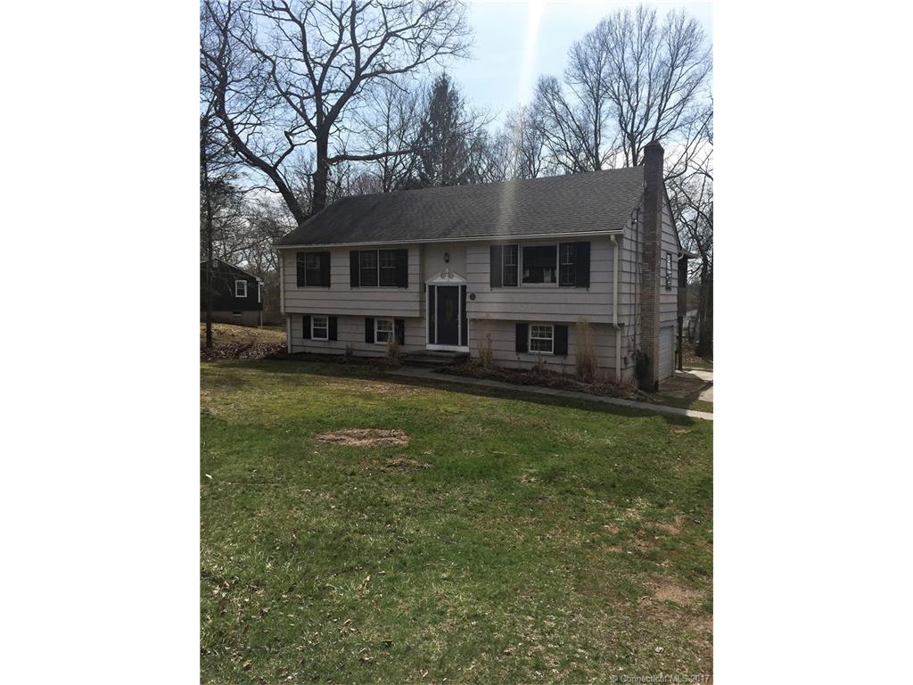 69 Sperry Dr, Guilford, CT 06437 photo 1