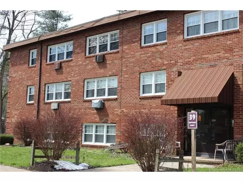 39 Hoffman Ct #C6, Wallingford, CT 06492 photo 1