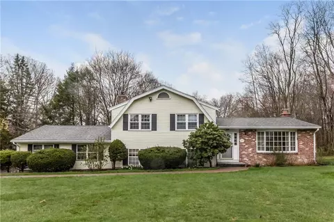 274 Horse Pond Rd, Madison, CT 06443 photo 1