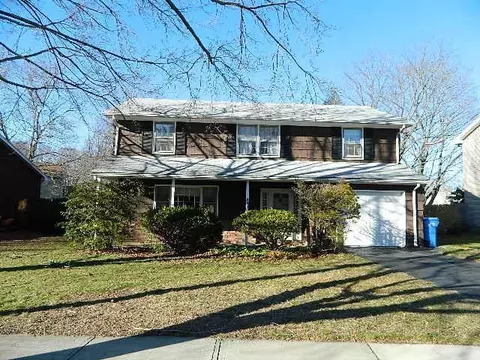 84 Cardo Rd, Hamden, CT 06517 photo 1