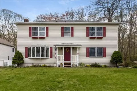 5 Park Ct, Niantic, CT 06357 photo 1