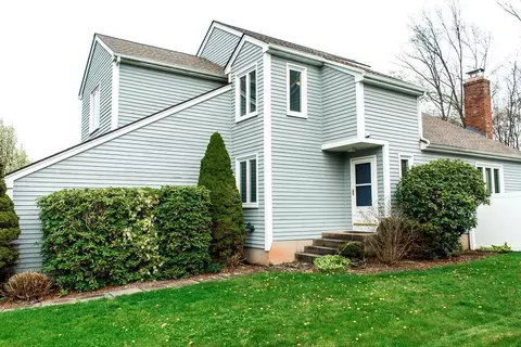 29 Whiffle Tree Rd, Wallingford, CT 06492 photo 1