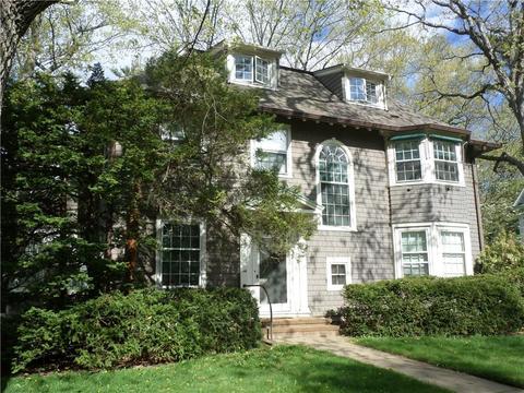 166 Edgehill Rd, Hamden, CT 06517 photo 1