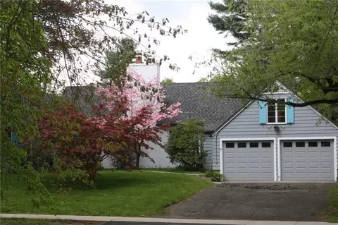 10 Brookside Dr, Hamden, CT 06517 photo 1