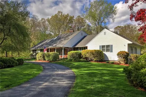 450 Pine Tree Dr, Orange, CT 06477 photo 1