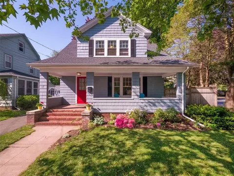 17 Thornton St, Hamden, CT 06517 photo 1