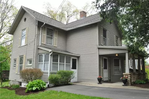 98 Constitution St, Wallingford, CT 06492 photo 1
