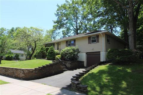 102 Smith Dr, Hamden, CT 06517 photo 1