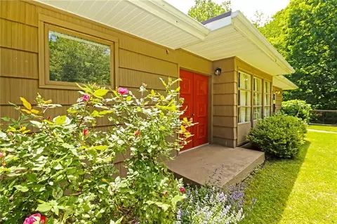 745 Main St, Hamden, CT 06514 photo 1