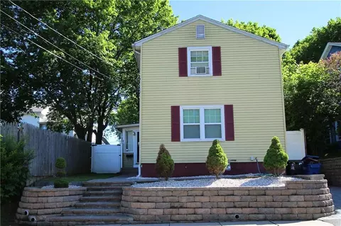 2 Summit St, Meriden, CT 06450 photo 1