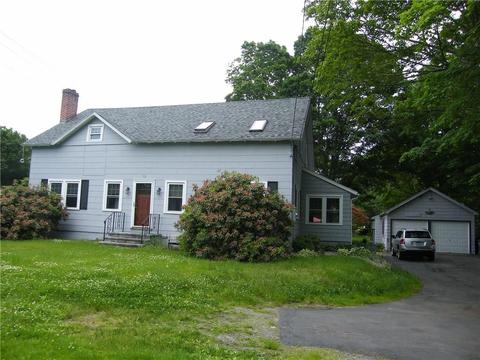 60 Grove St, Clinton, CT 06413 photo 1