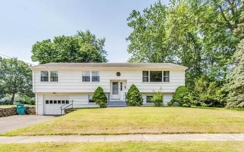 130 Sebec St, Hamden, CT 06517 photo 1