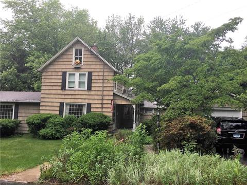 66 High St, Deep River, CT 06417 photo 1