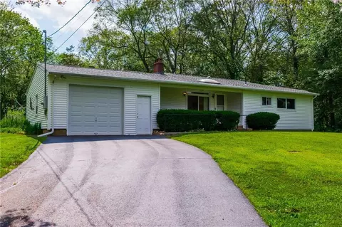 5 Falls Bashan Rd, Moodus, CT 06469 photo 1