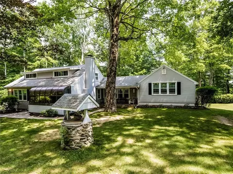 66 Summit Rd, Prospect, CT 06712 photo 1