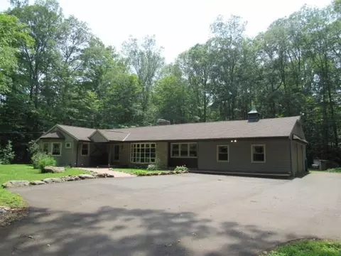 919 Durham Rd, Madison, CT 06443 photo 1