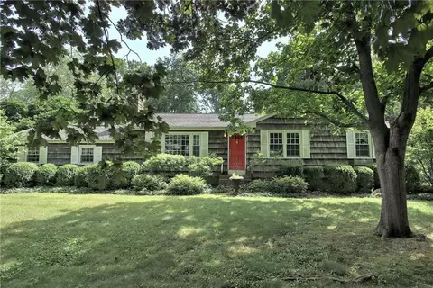 853 Brookside Dr, Orange, CT 06477 photo 1