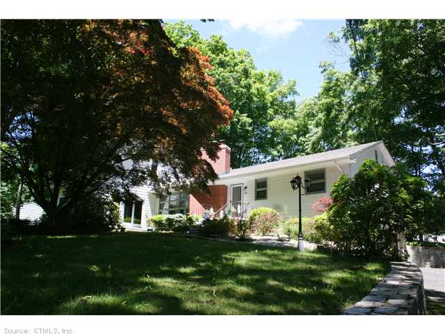 239 Hemlock Hill Rd, Orange, CT 06477 photo 1