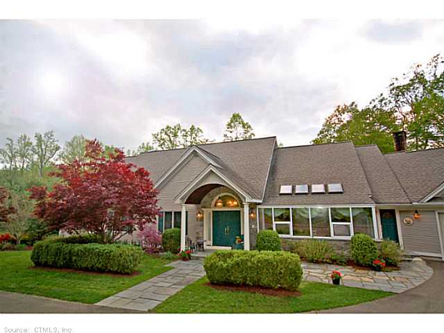 16 Keegan Dr, Bethany, CT 06524 photo 1