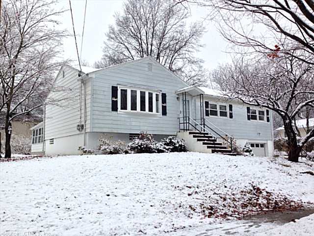 78 Smith Dr, Hamden, CT 06517 photo 1