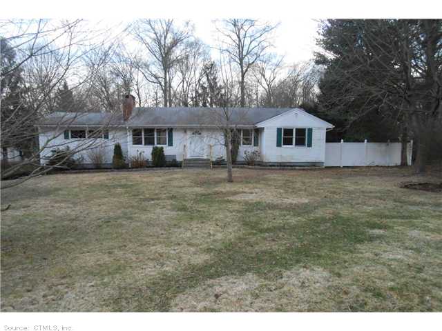 447 Oakview Dr, Orange, CT 06477 photo 1
