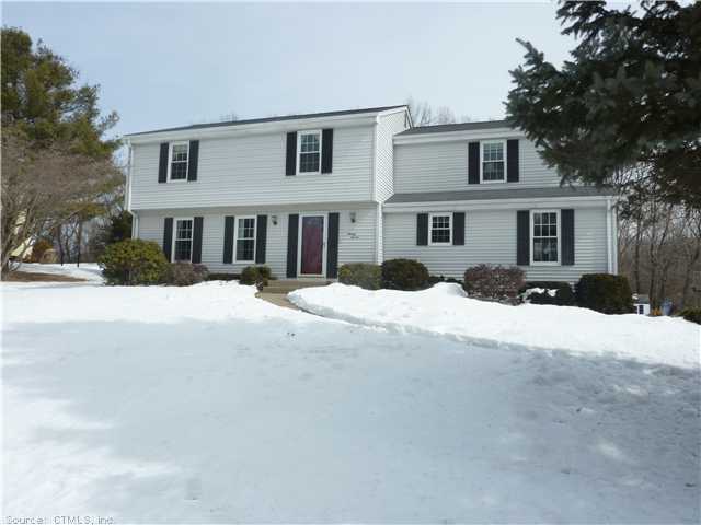 27 Rustic Oak Dr, Southington, CT 06489 photo 1