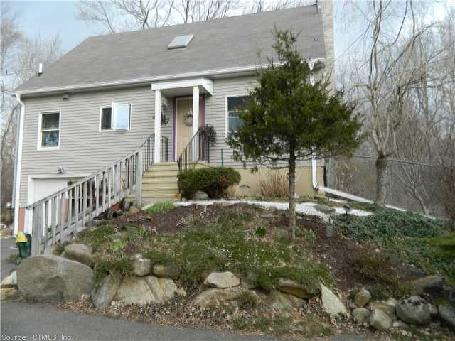 27 Hatfield Hill Rd, Bethany, CT 06524 photo 1