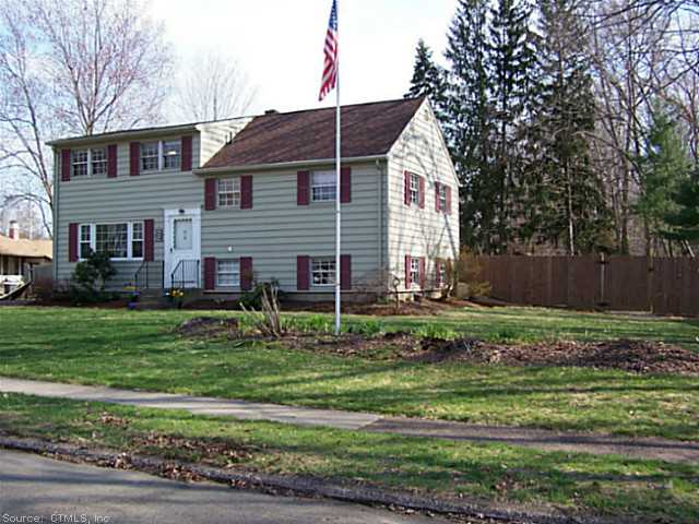 52 Calhoun Rd, Wallingford, CT 06492 photo 1