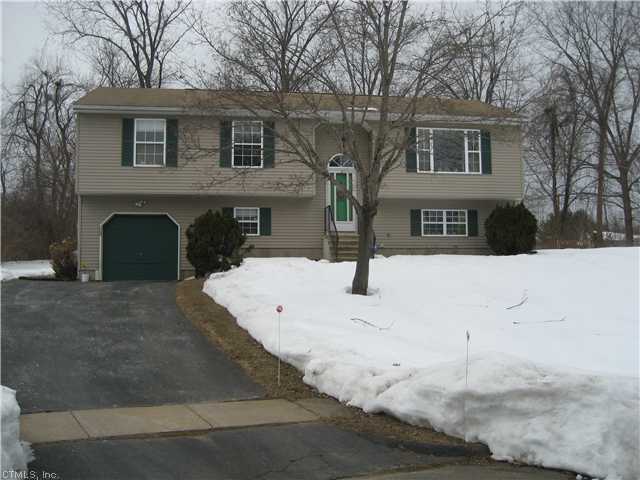 32 Ivory Rd, Bloomfield, CT 06002 photo 1