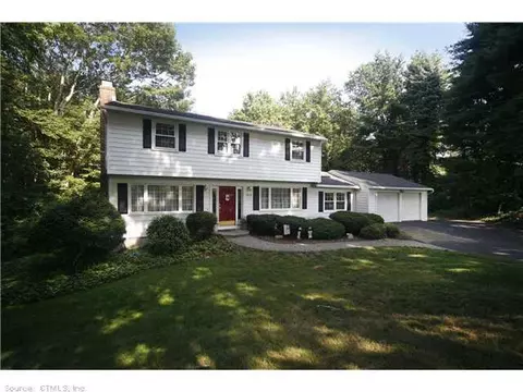 354 Ridge Rd, Orange, CT 06477 photo 1