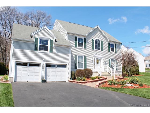 16 Commodore Hull Dr, Derby, CT 06418 photo 1