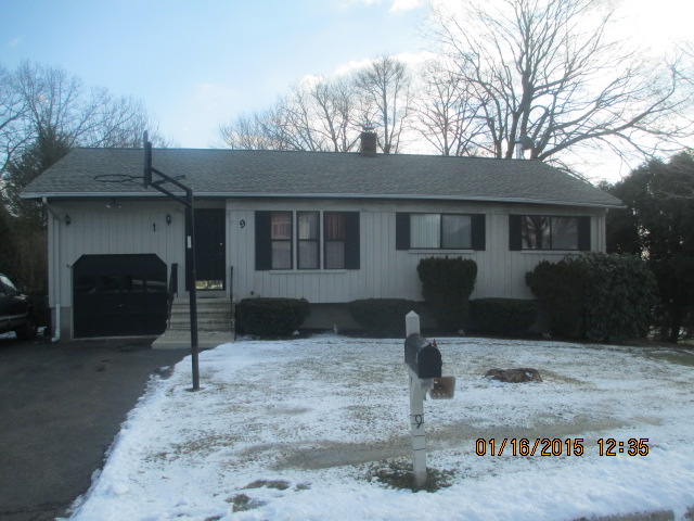9 Swift Ln, Naugatuck, CT 06770 photo 1