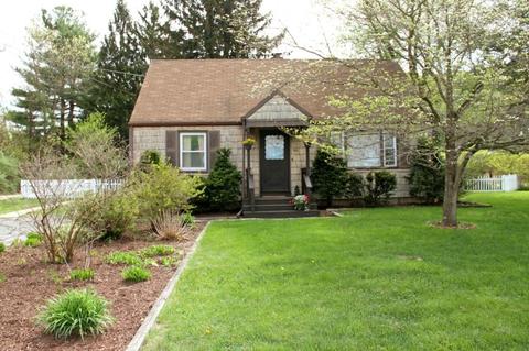 44 Marilyn Ave, Beacon Falls, CT 06403 photo 1