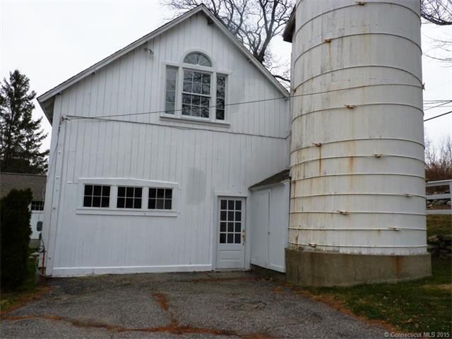 149 Bacon Rd, Roxbury, CT 06783 photo 1