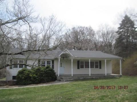 12 Skytop Dr, Newtown, CT 06482 photo 1