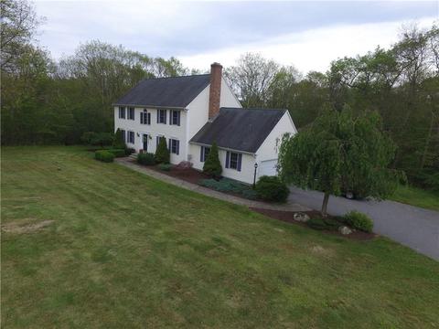 37 Devonshire Ln, Madison, CT 06443 photo 1