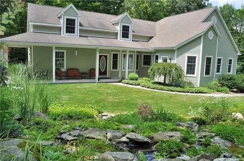 69 Dark Entry Rd, Bethlehem, CT 06751 photo 1