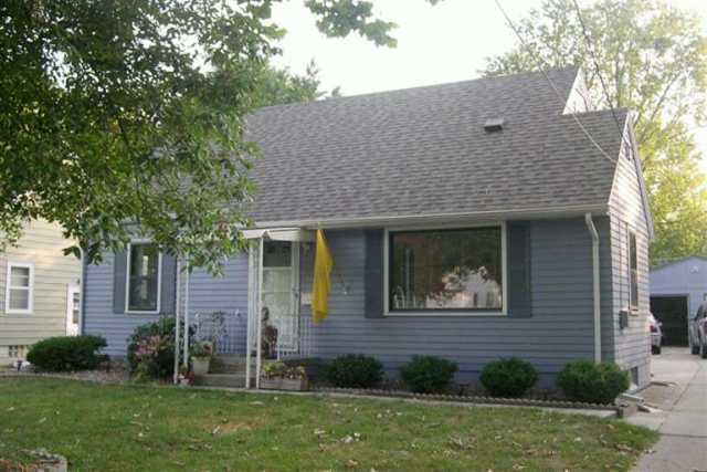 2404 48th Pl, Des Moines, IA 50310 photo 1